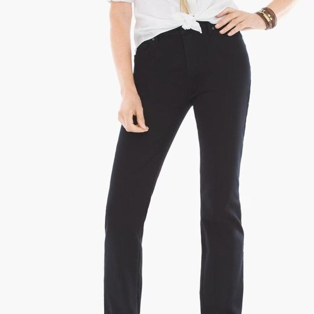 CHICOS SO LIFTING BLACK JEANS.  SIZE 6 SHORT.